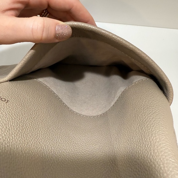 Louis Vuitton Empreinte Maida Hobo Tourterelle - Picture 13 of 16